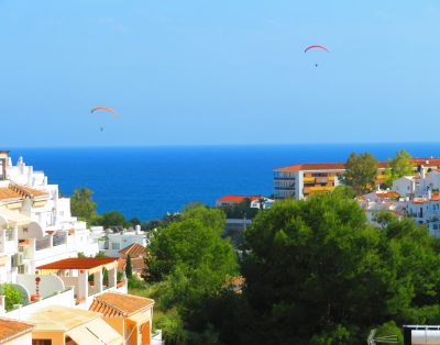 HAWAII-H33 … Terrace facing the southern seafront.