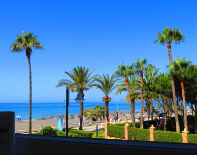 COSTAORO-1BB … Feet in the water !!