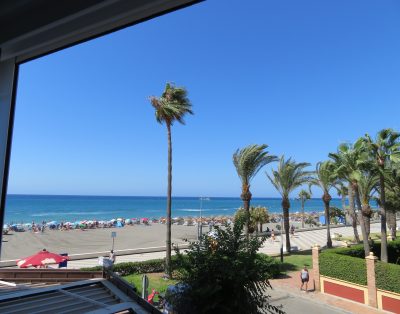 COSTAORO-1BA … Feet on the beach