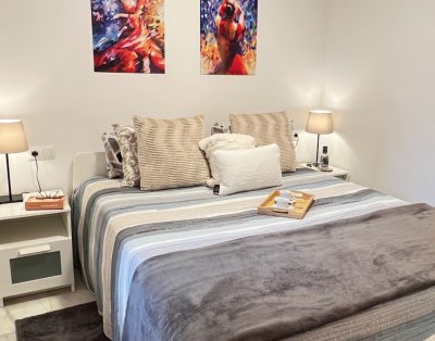 COSTAORO-1BA … Feet on the beach